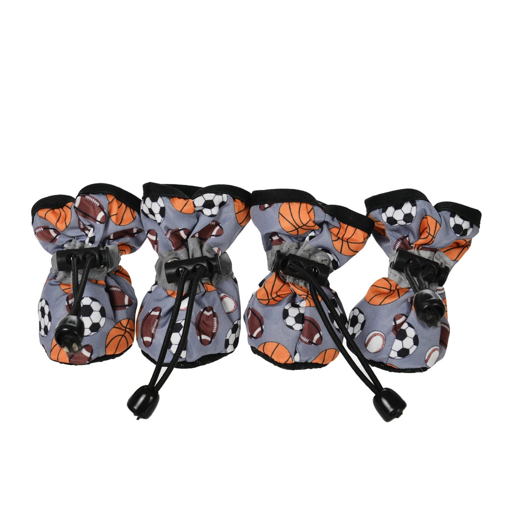 Chaussures imperméables antidérapantes pour chien, lot de 4 motif ballons de sport sur fond gris, sur fond blanc